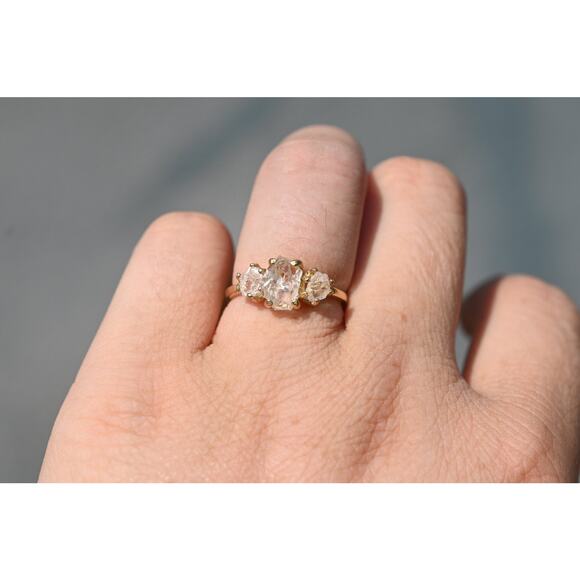 alternative raw diamond engagement rings, raw crystal size 4 5 6 7 8 8 9 10 11 - Picture 1 of 4